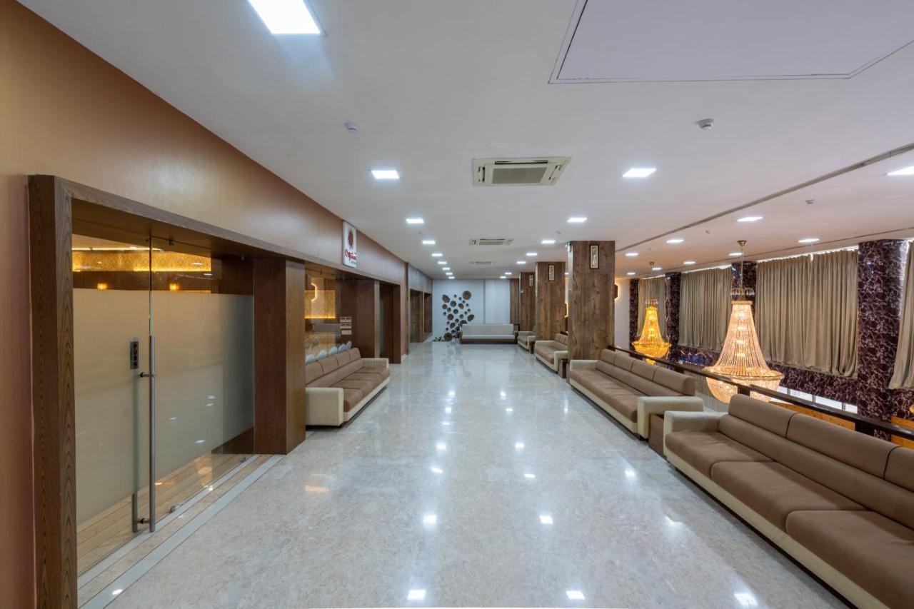 Jalashray Resort Nadiād Buitenkant foto